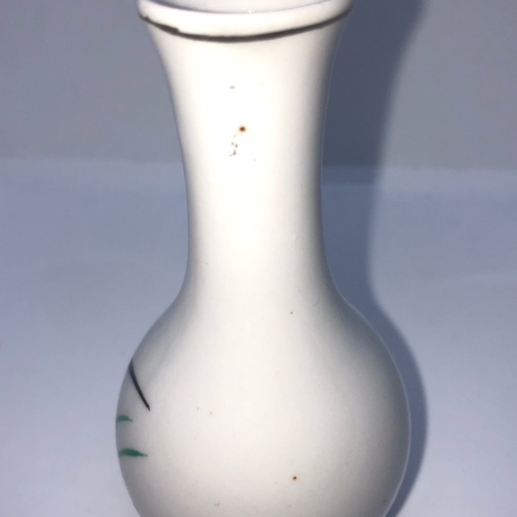 Vintage Porcelain Chinese 4" Floral Vase - Picture 6 of 8